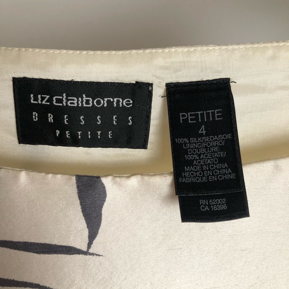 100% Silk cocktail dress. Barely worn. Petite size 4, white. - Picture 5 of 5